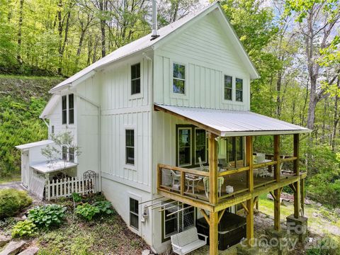 Photo of 580 Split Pine Cove, Clyde, NC 28721 (MLS # 4375896)