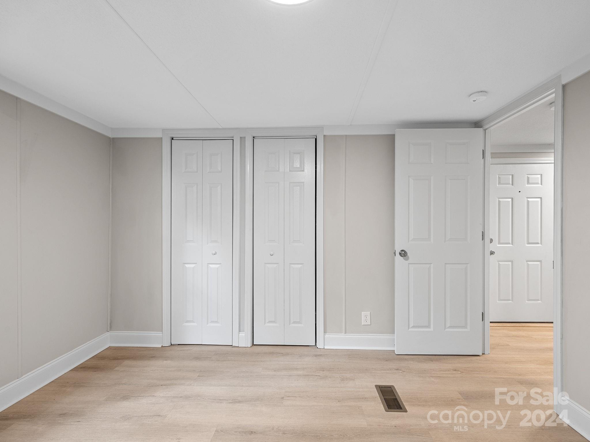 Brownstone - Residential