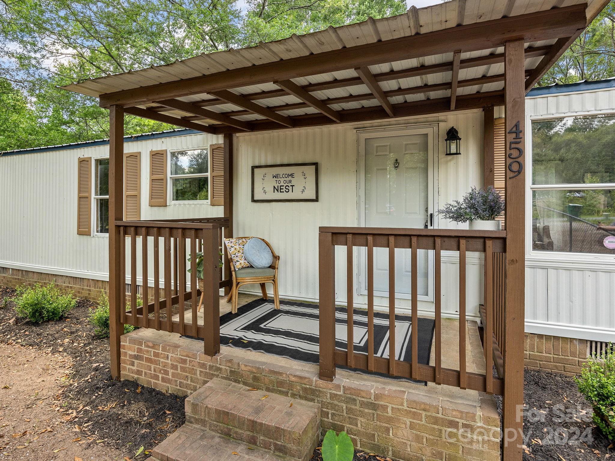 Brownstone - Residential