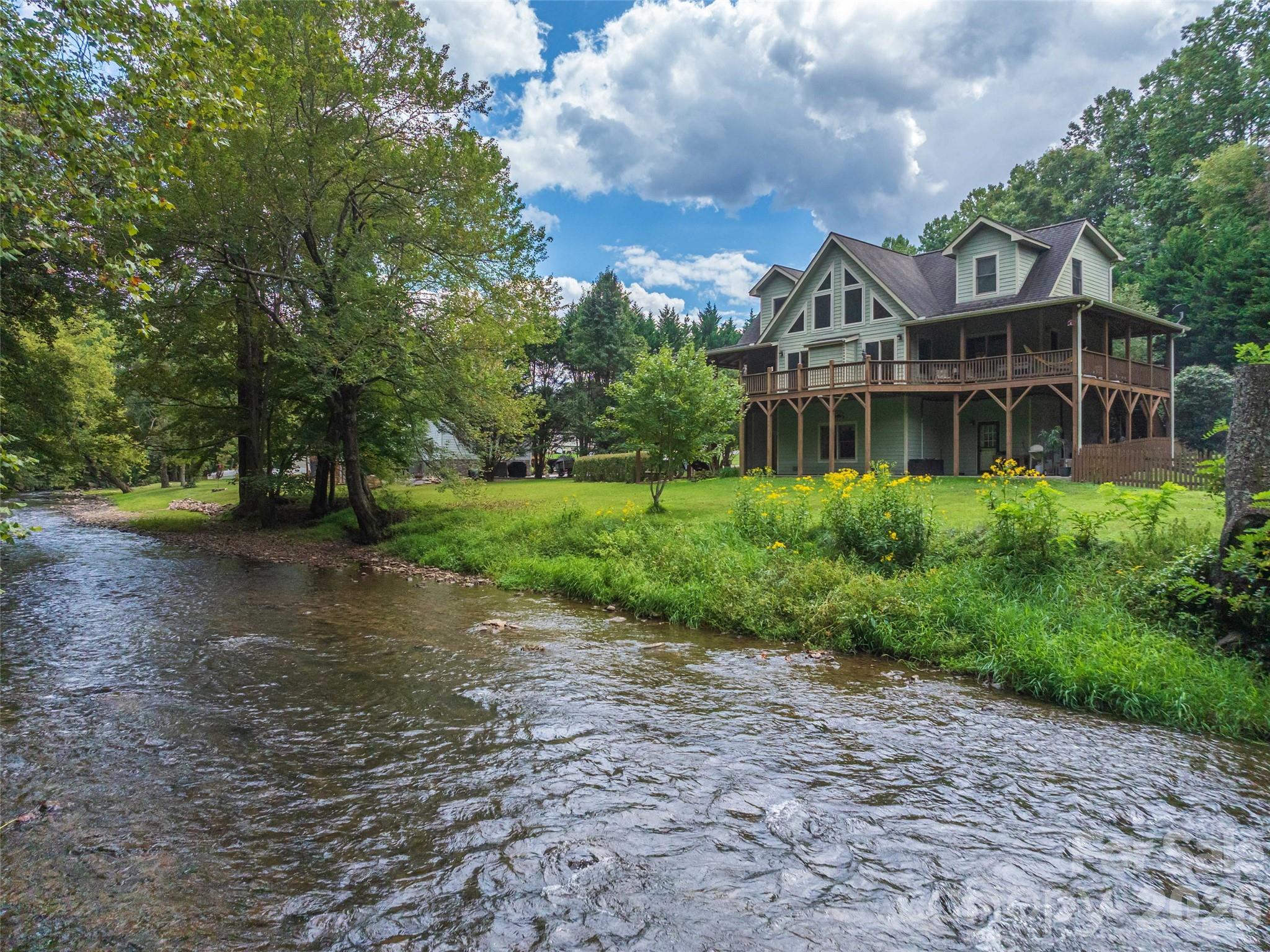 79 Rapid Waters Way