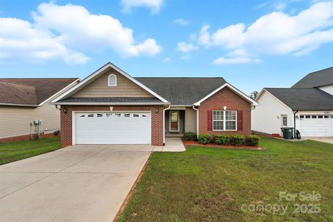 Photo of 1611 Mayfair Drive, Conover, NC 28613 (MLS # 4306485)