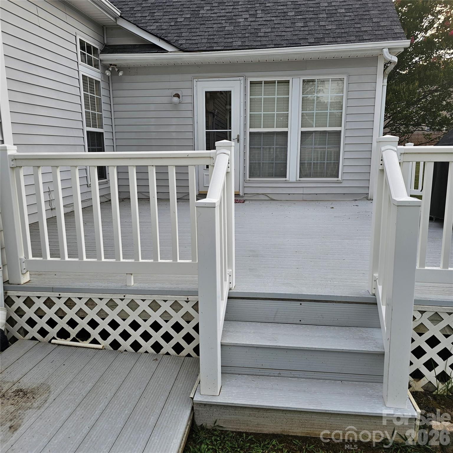 4022 Meadowview Hills Drive