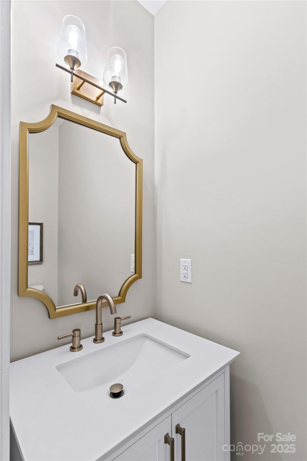 Alexander Chase - Residential