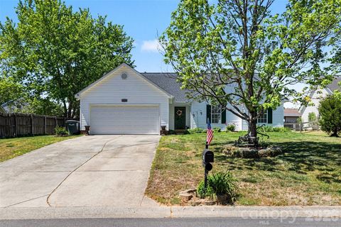 Photo of 3105 Kelly Grove Lane, Monroe, NC 28110 (MLS # 4370125)