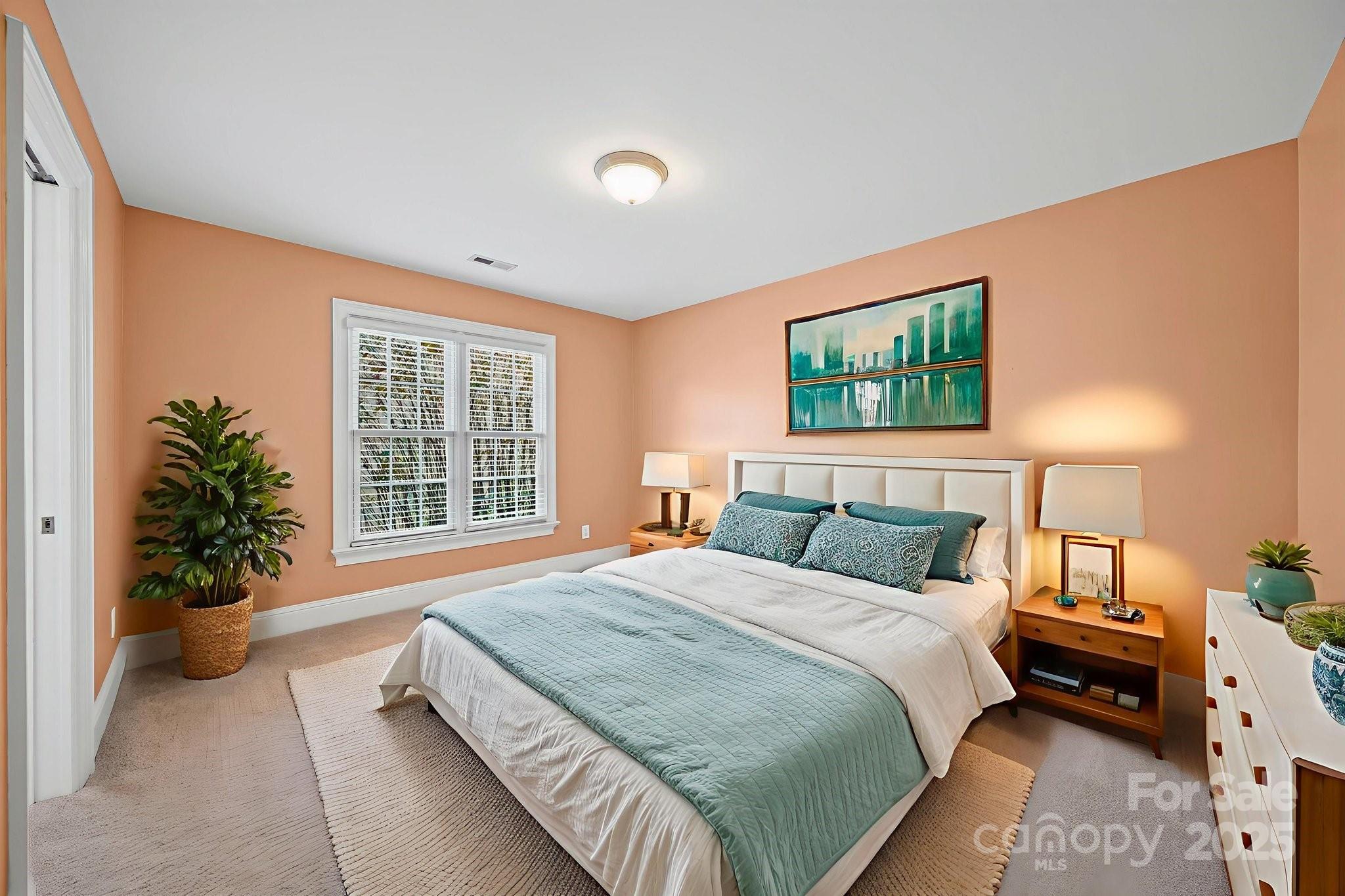 Charlotte, North Carolina 28269, United States, 5 Bedrooms Bedrooms, ,4 BathroomsBathrooms,Residential,Active,249275