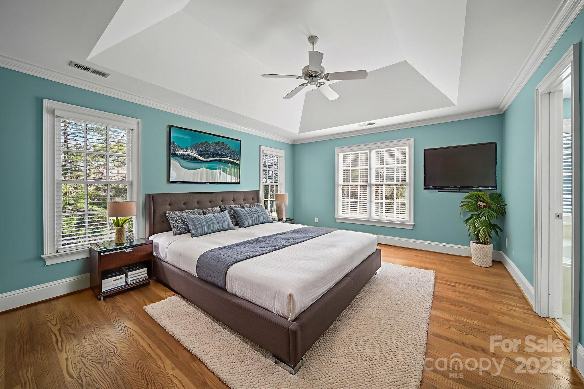 Charlotte, North Carolina 28269, United States, 5 Bedrooms Bedrooms, ,4 BathroomsBathrooms,Residential,Active,249275