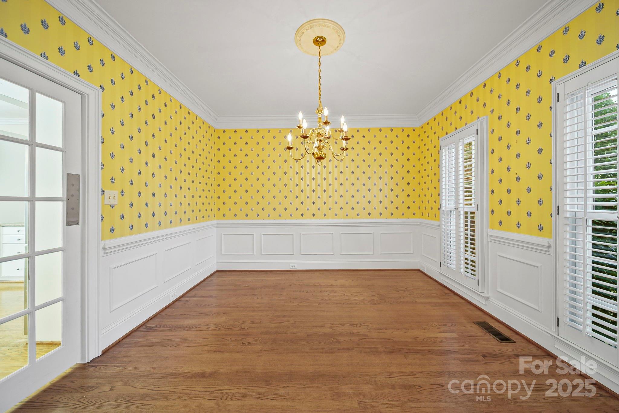 Charlotte, North Carolina 28269, United States, 5 Bedrooms Bedrooms, ,4 BathroomsBathrooms,Residential,Active,249275