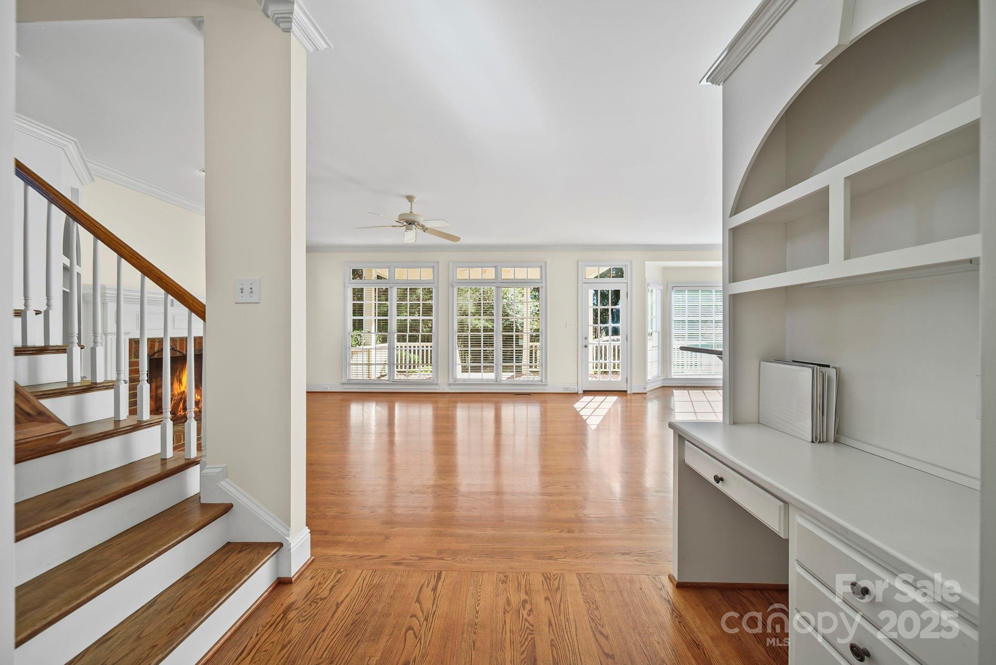 Charlotte, North Carolina 28269, United States, 5 Bedrooms Bedrooms, ,4 BathroomsBathrooms,Residential,Active,249275