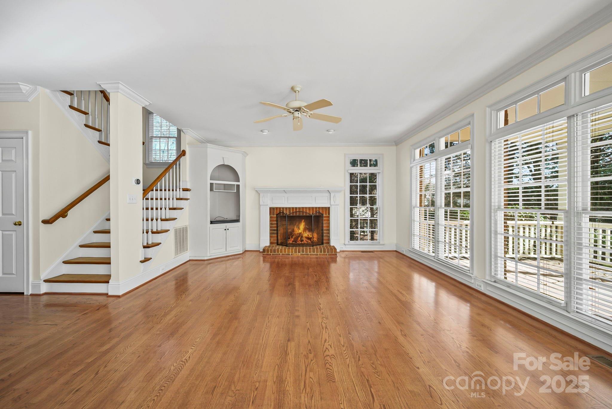 Charlotte, North Carolina 28269, United States, 5 Bedrooms Bedrooms, ,4 BathroomsBathrooms,Residential,Active,249275