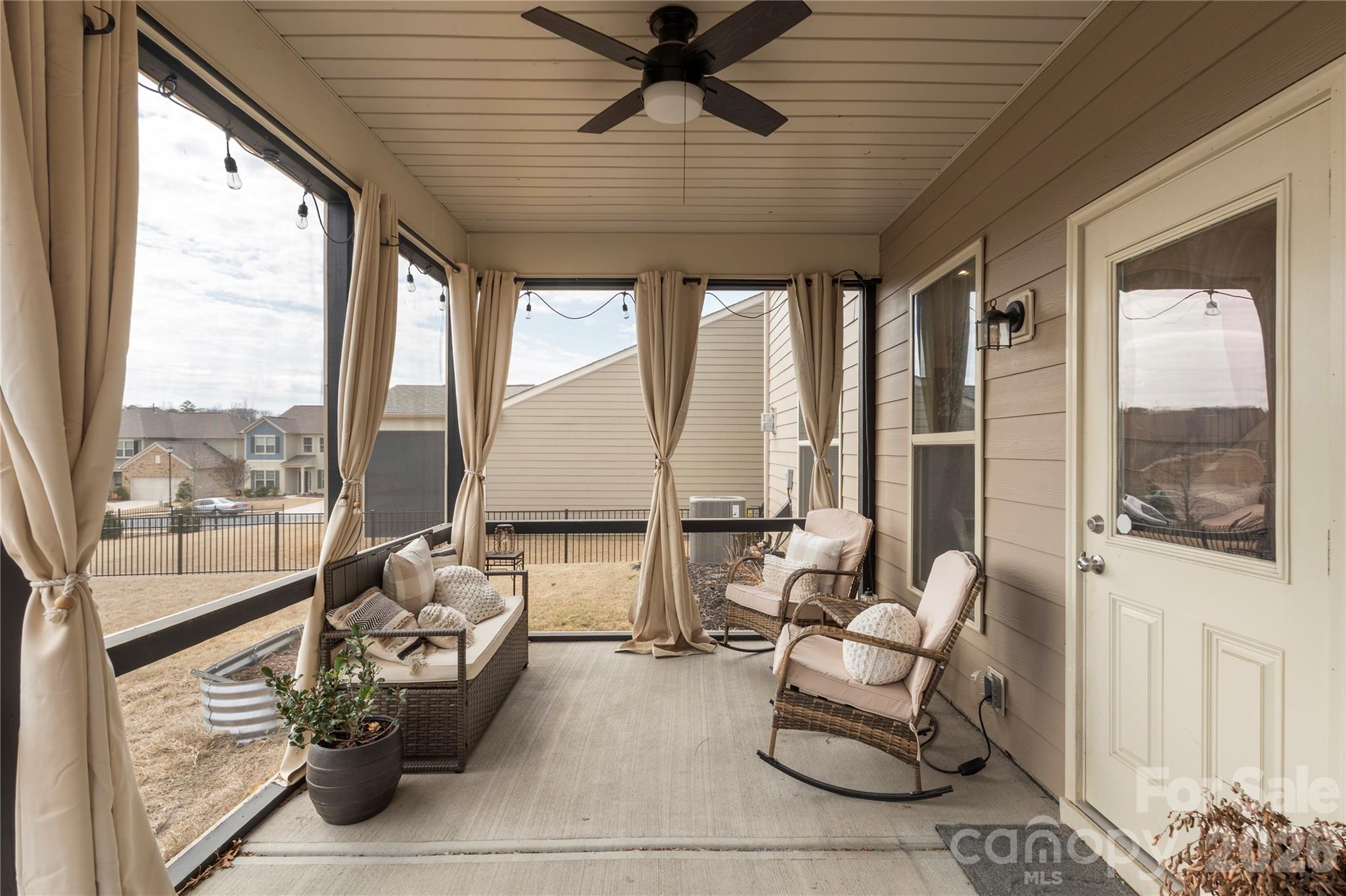 Queensbridge - Residential