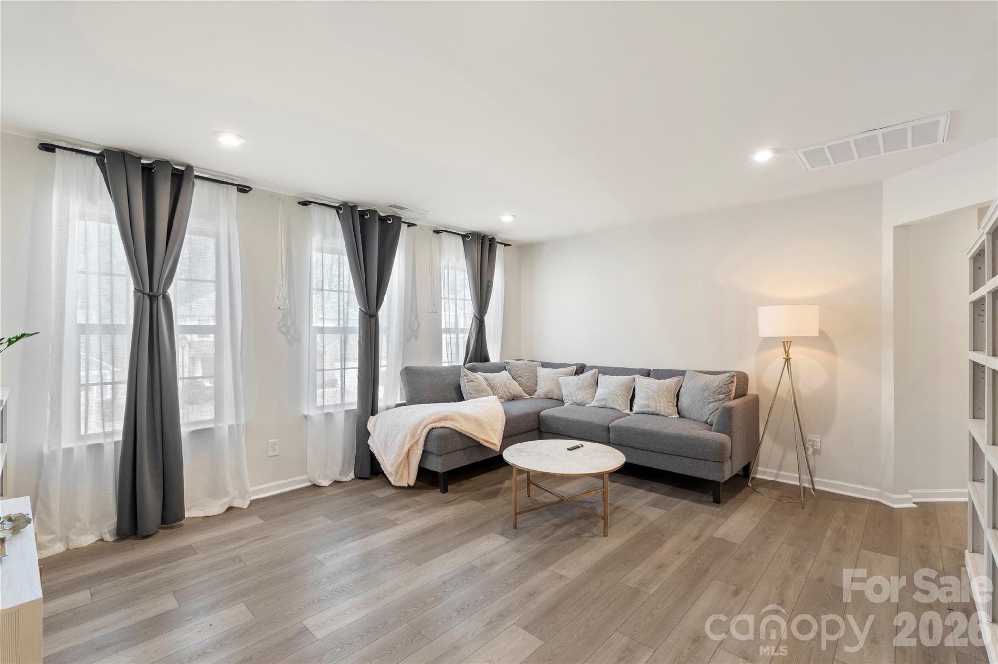 Queensbridge - Residential