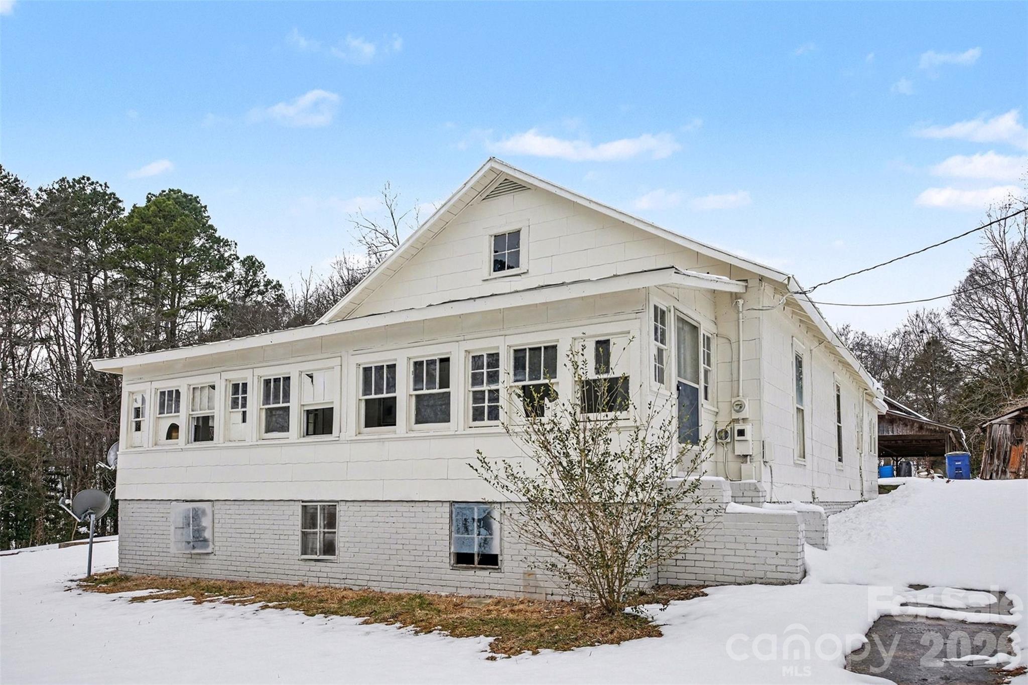 540 S Halifax Street