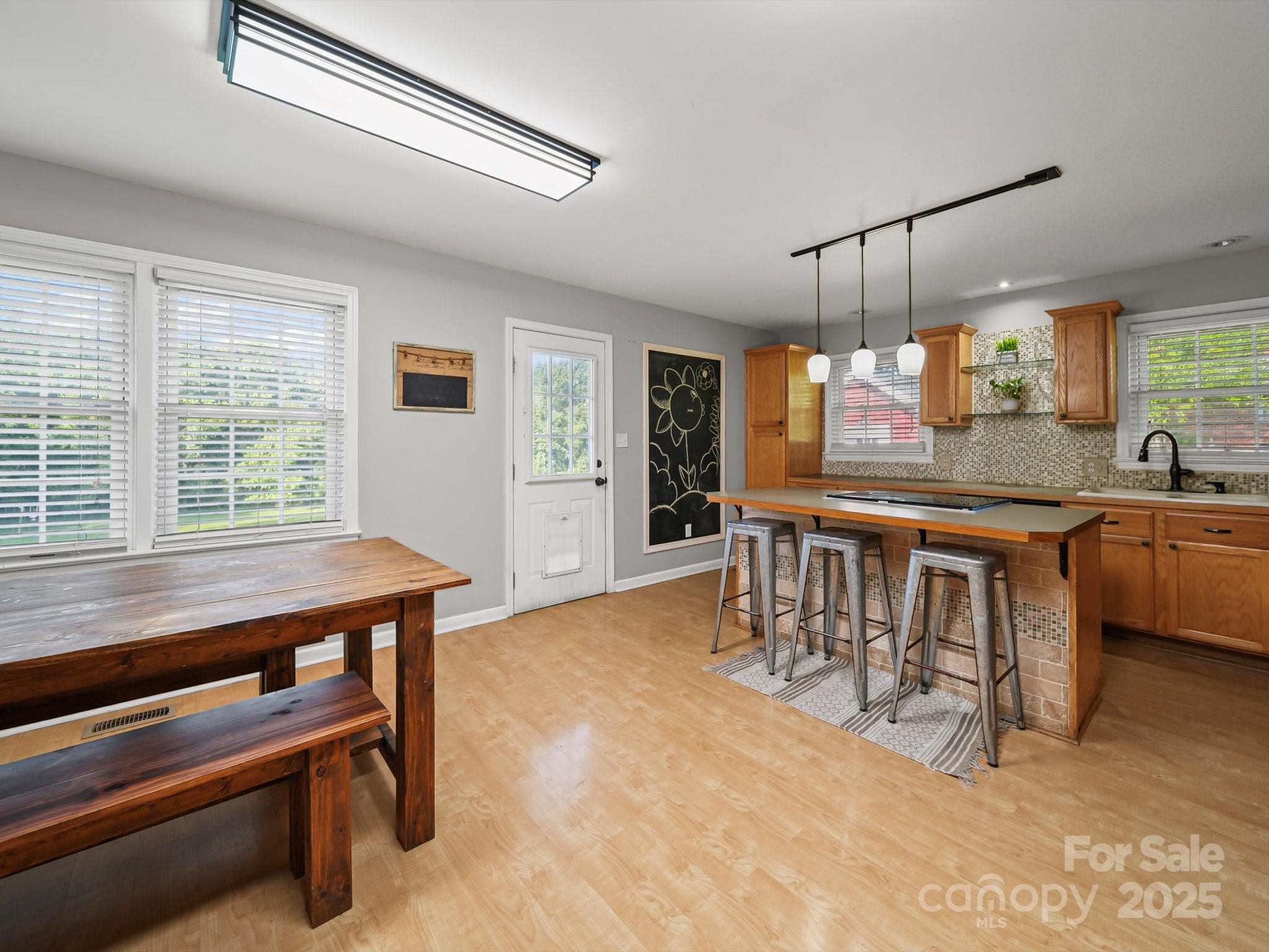 740 Mockingbird Road