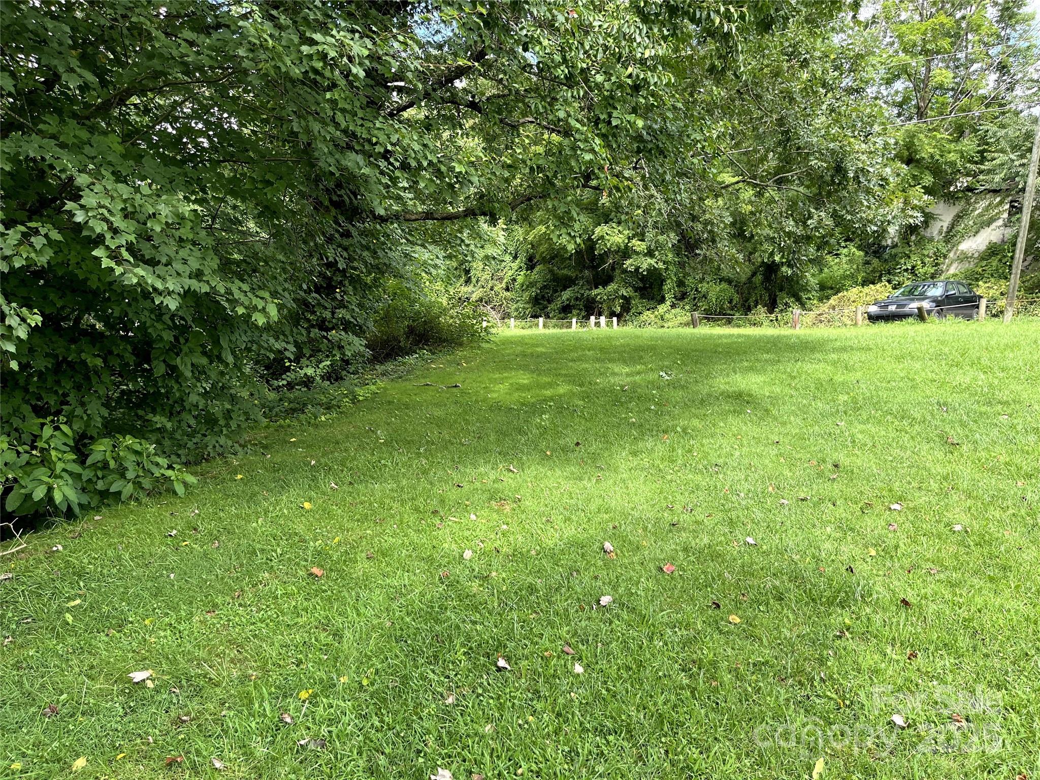 576 Deaverview Road