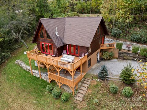 Photo of 67 Calhoun Ridge Drive, Waynesville, NC 28786 (MLS # 4310094)