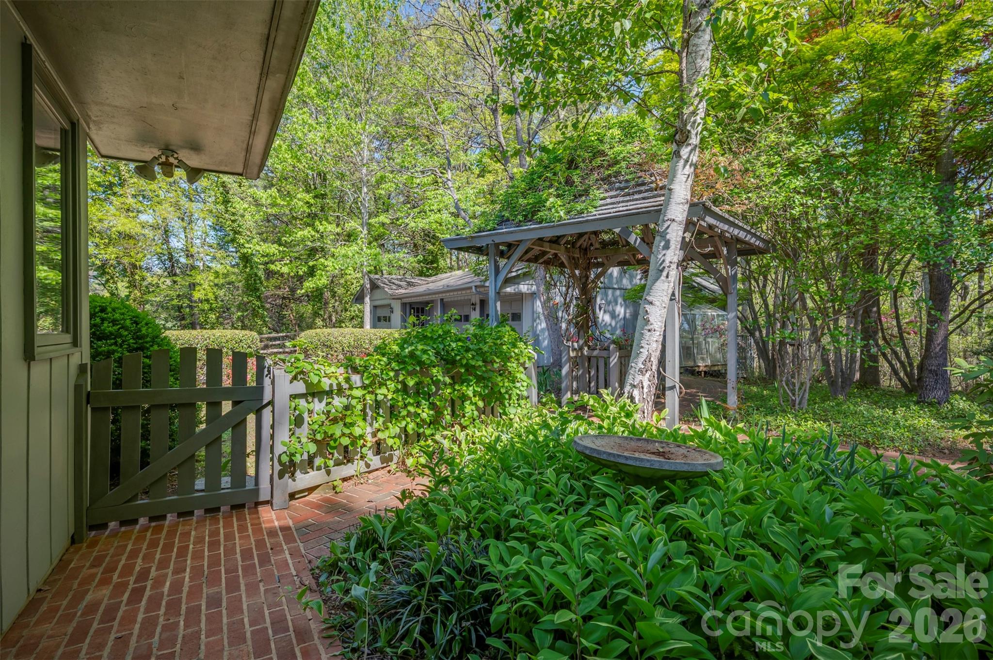 Hunting Wood - Residential