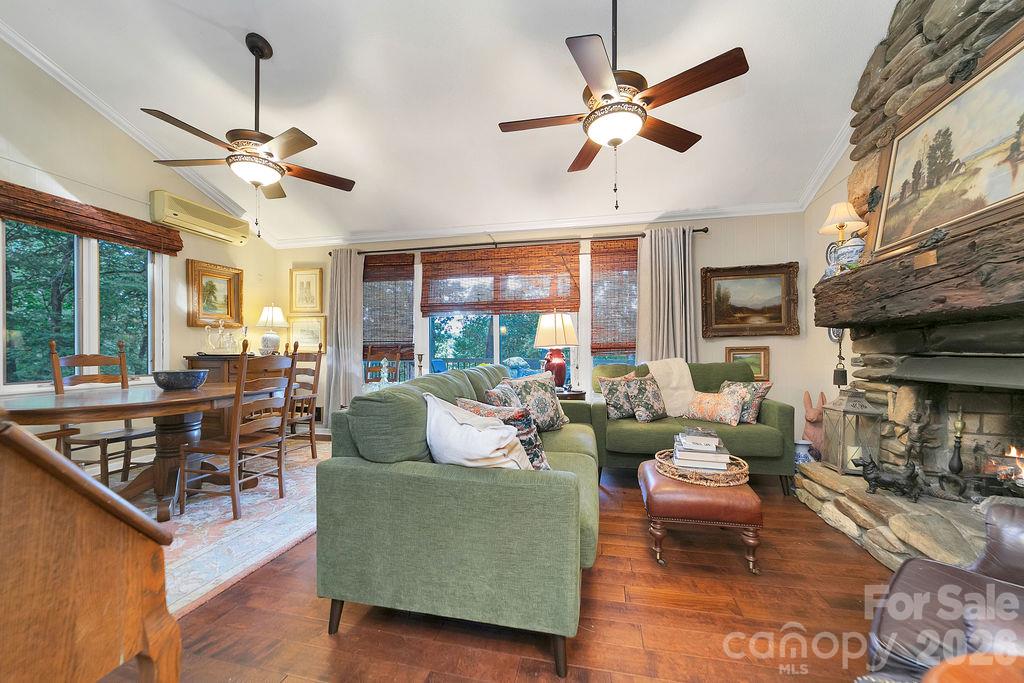 2377 Connestee Trail 429/02