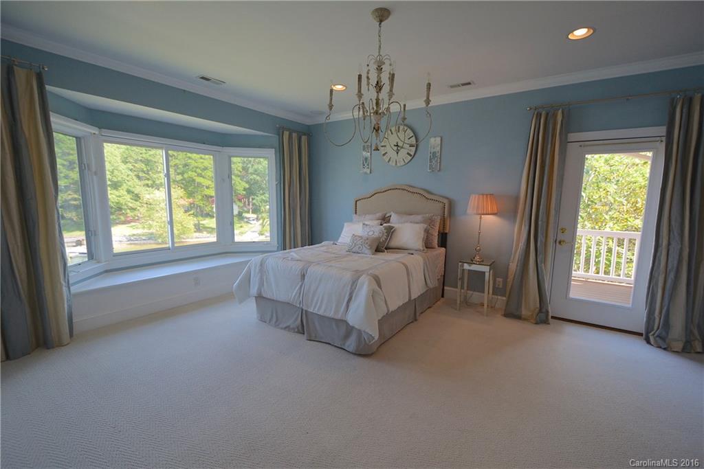 Lake Club - Residential