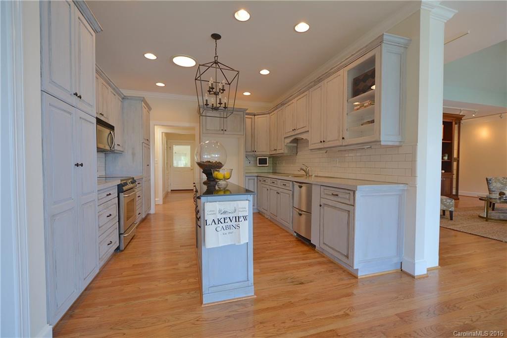 Lake Club - Residential