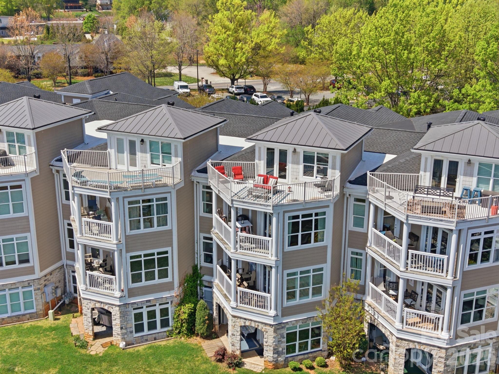 Harbor Point Village - Residential