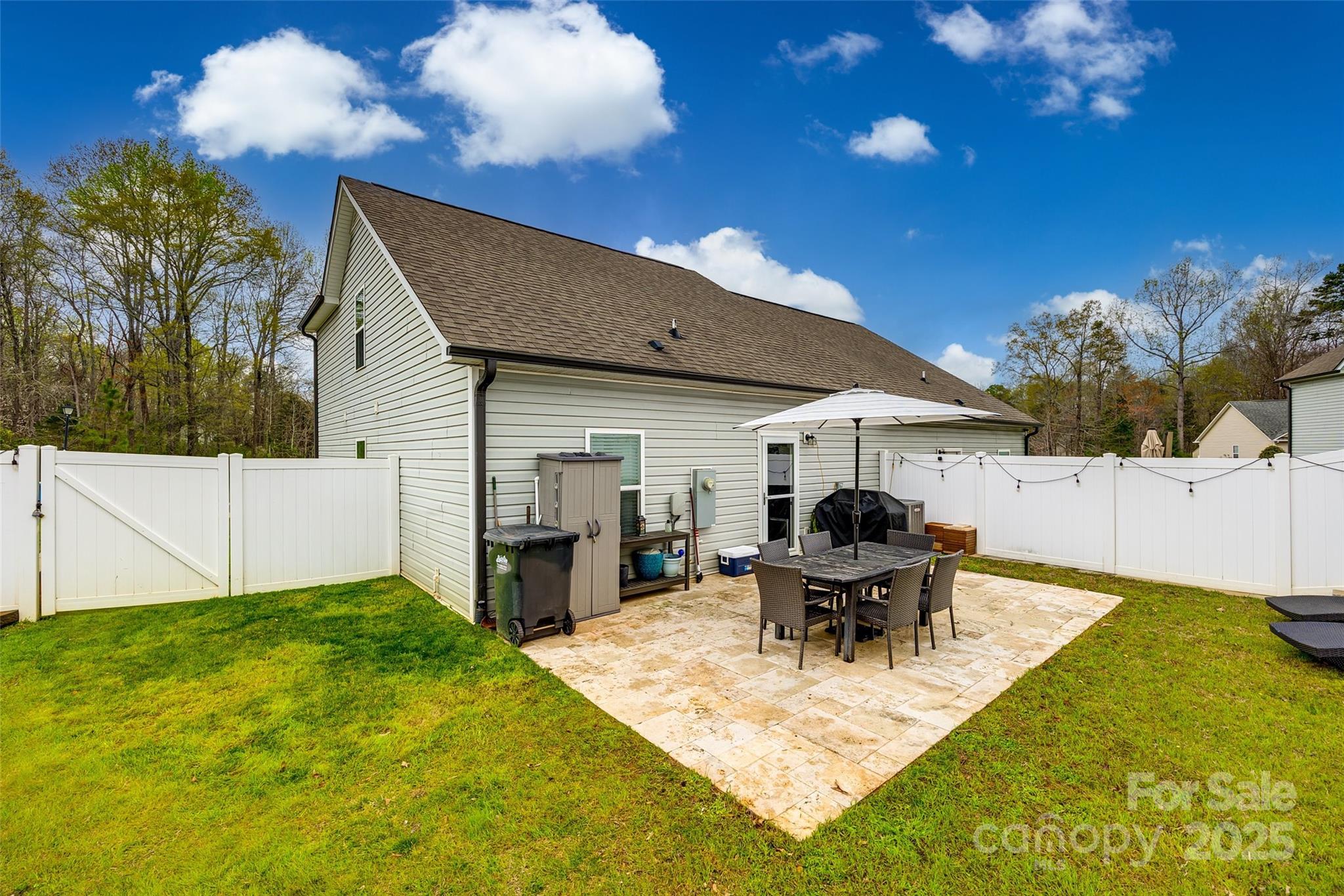 Avery Lake - Residential