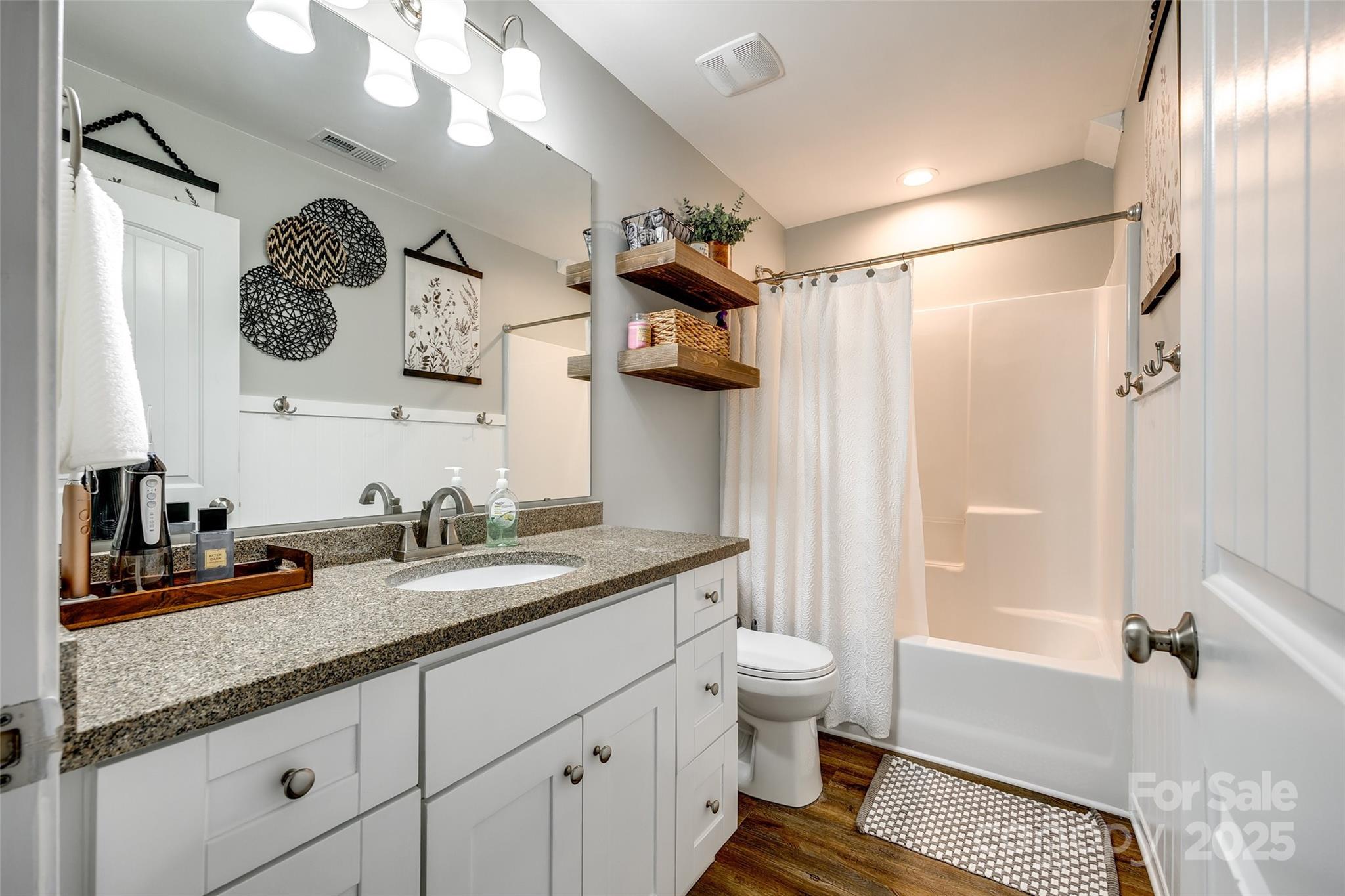 Avery Lake - Residential