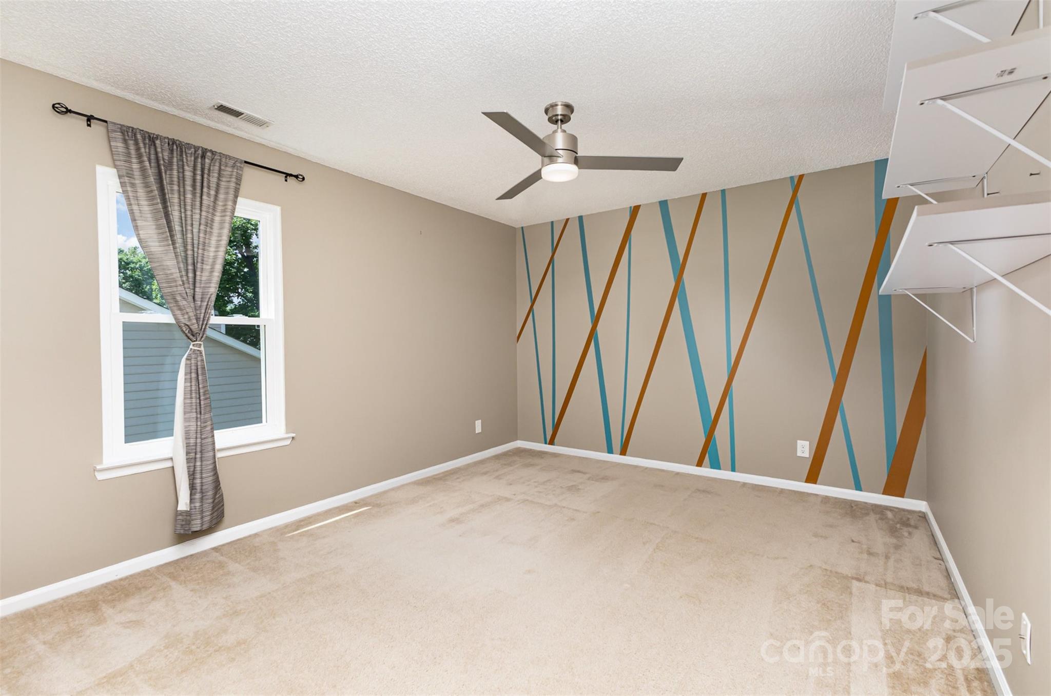 Olde Whitehall - Residential