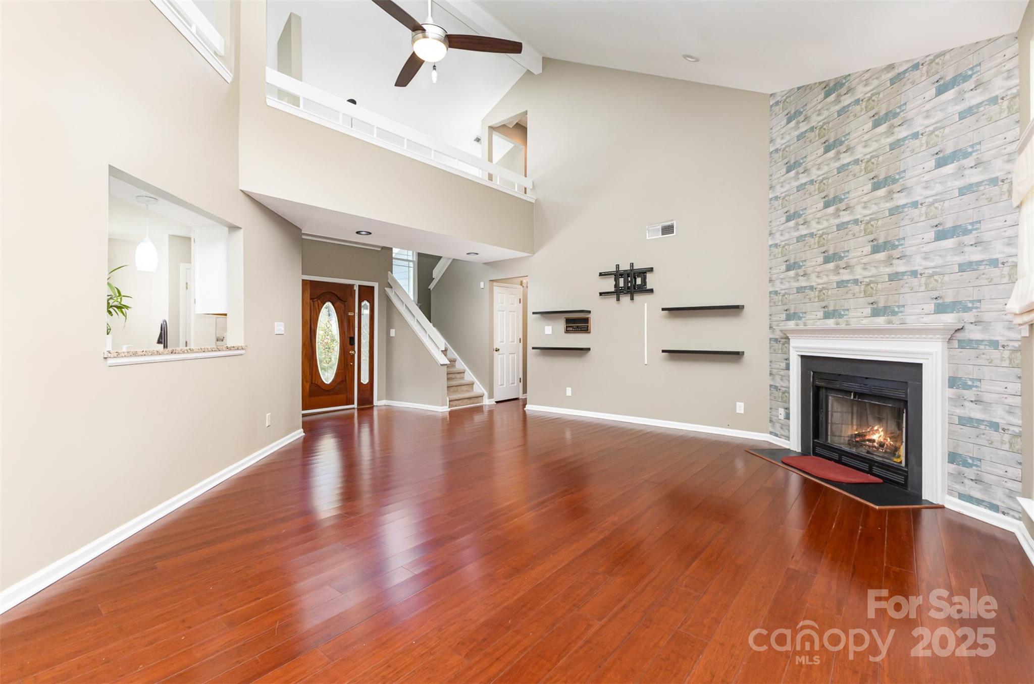 Olde Whitehall - Residential