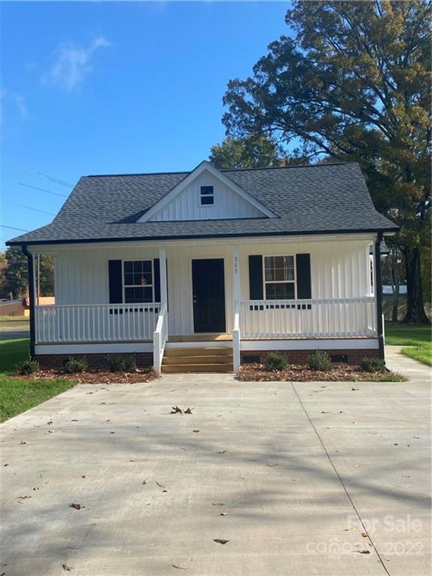 New Construction!  Great floor plan on level and deep lot.   3 bedrooms and 2 full baths.  Granite countertops in kitchen and baths, Luxury Vinyl flooring in Living areas.  Carpet in bedrooms.  Large living/dining combo with vaulted ceiling.   Kitchen comes equipped with range, dishwasher, & microwave.  Walking distance to all the cool shops, restaurants, & the .  $2500 in closing cost for qualified buyers who use our preferred lender.