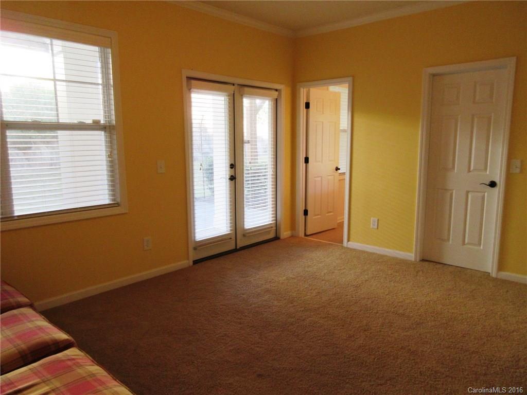 Lake Shore - Residential