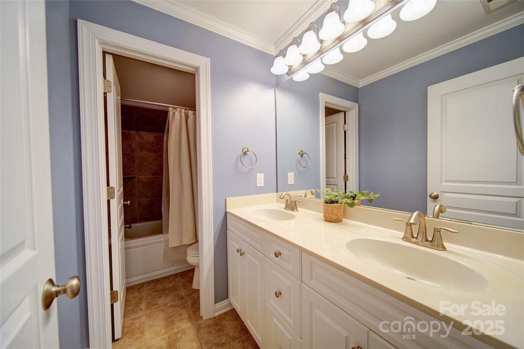 Regal Pines - Residential