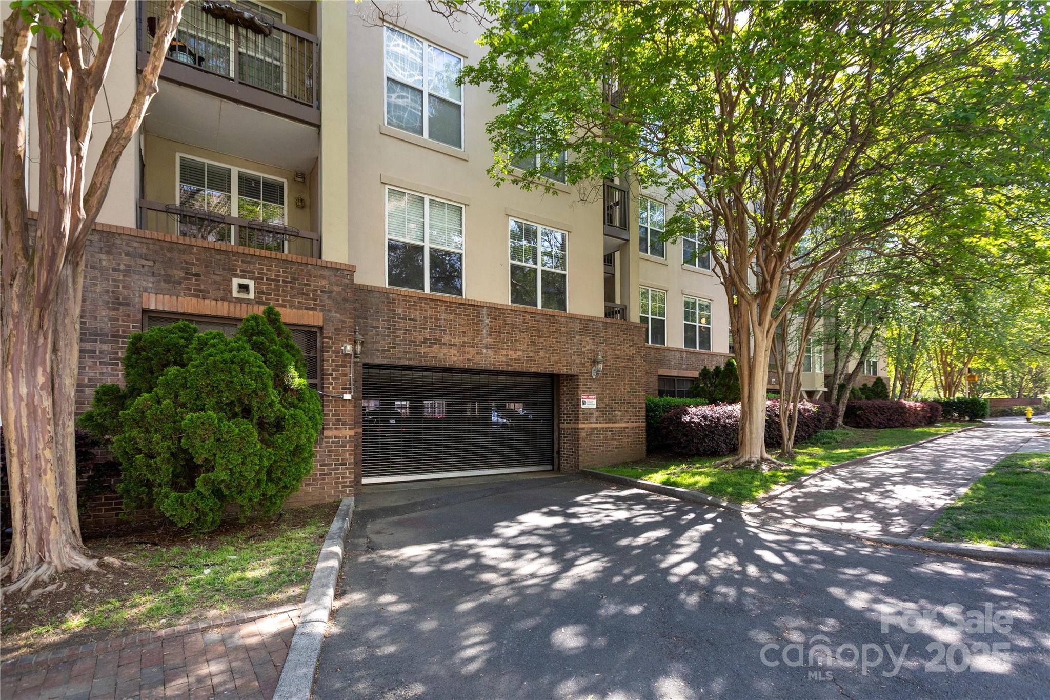 Park Plaza - Residential