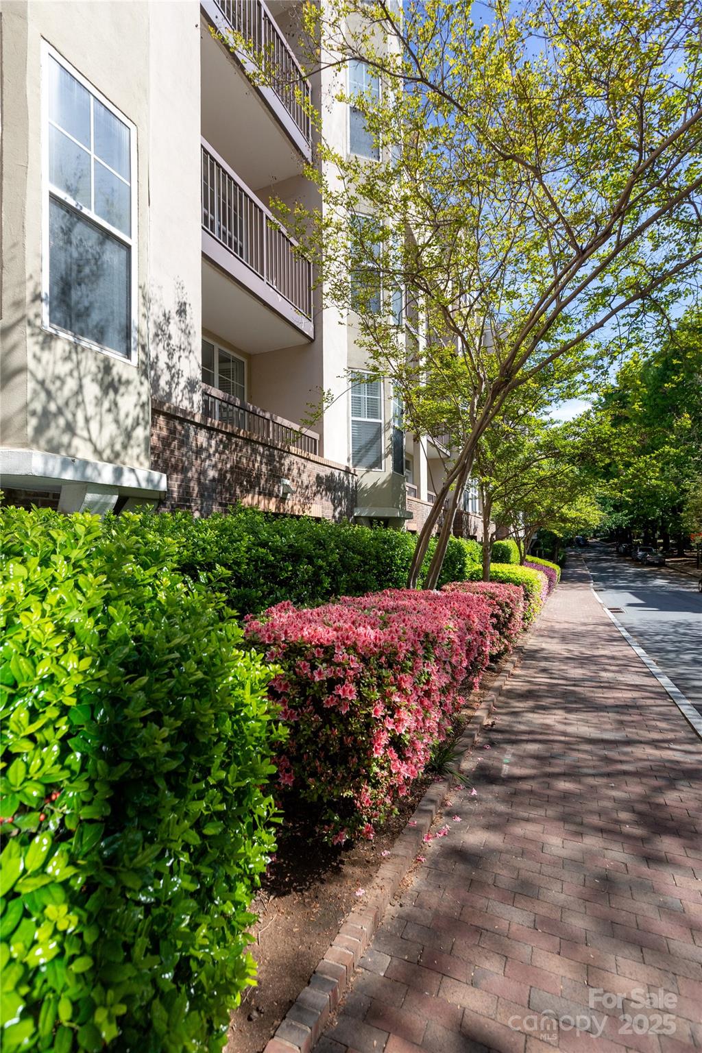 Park Plaza - Residential