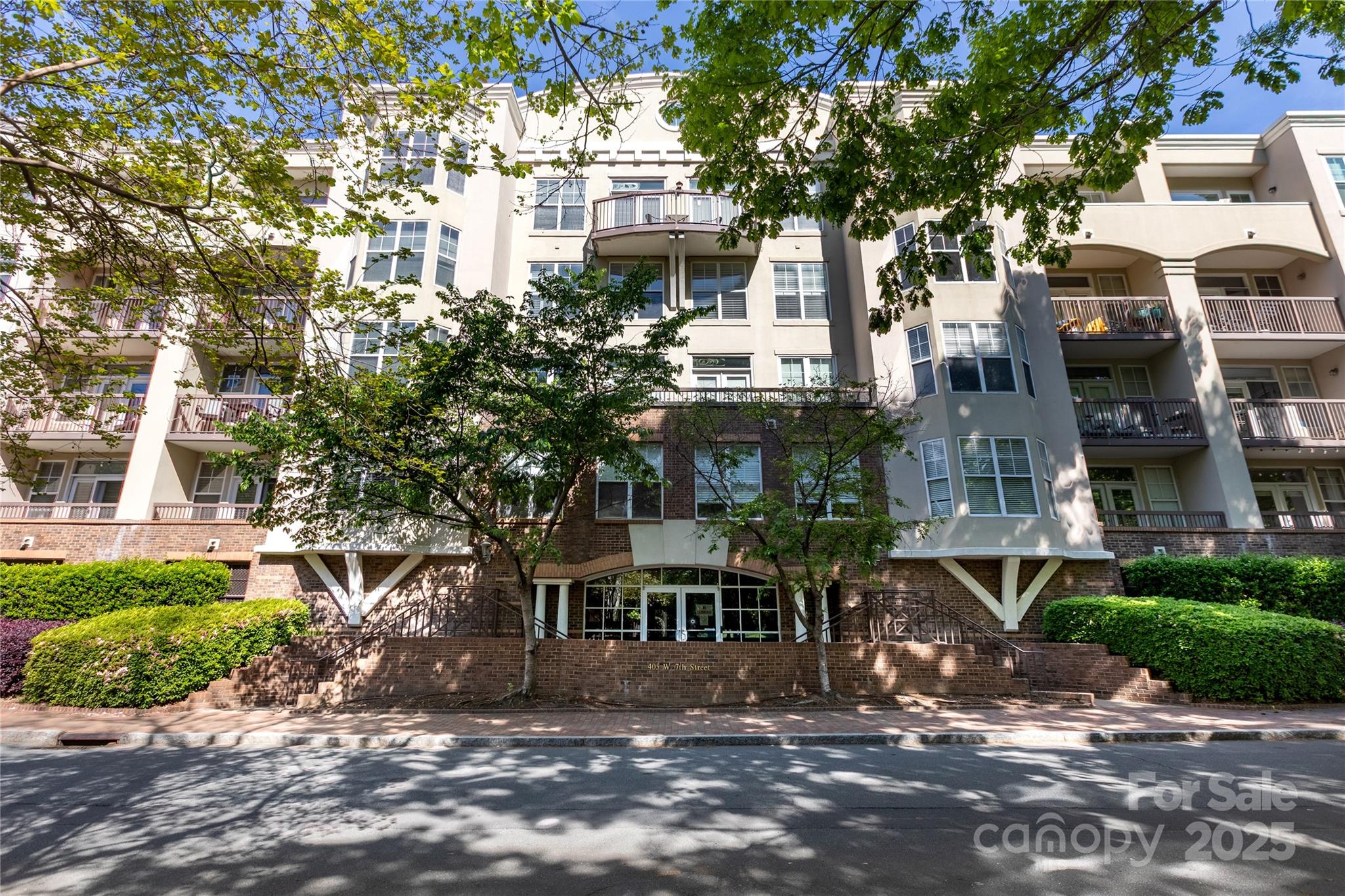 Park Plaza - Residential