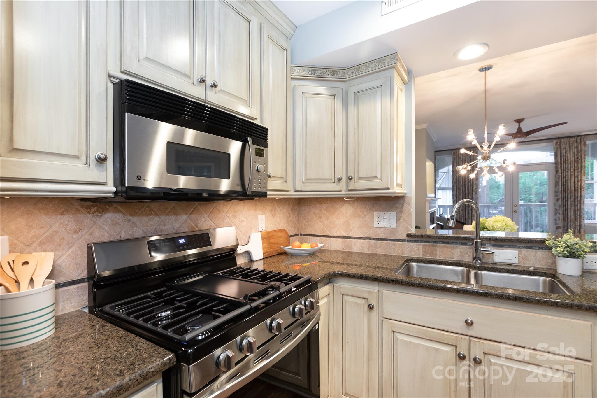 Park Plaza - Residential