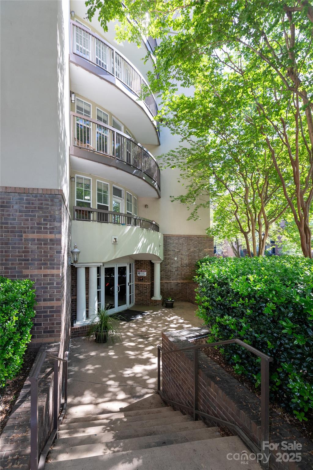 Park Plaza - Residential