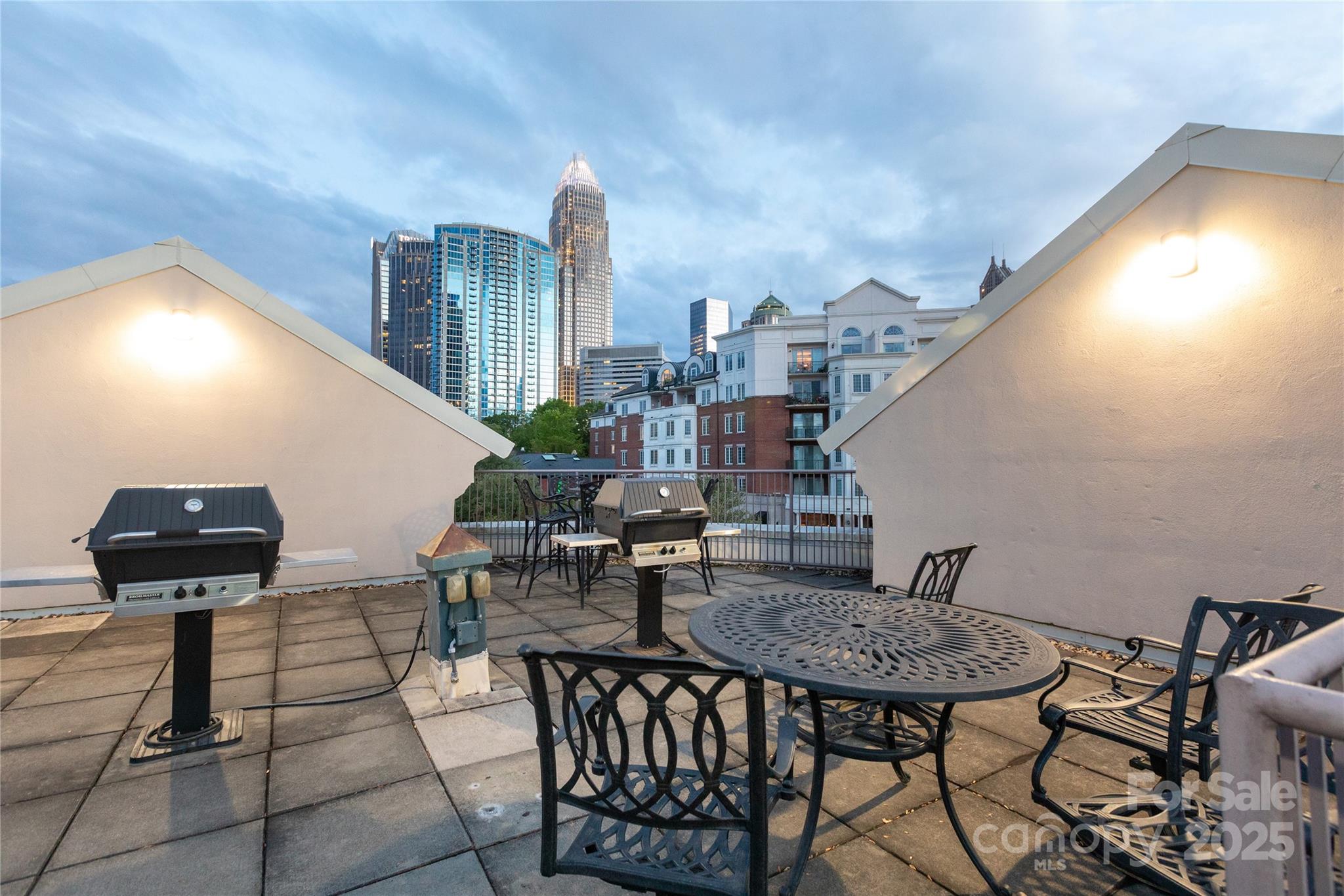 Park Plaza - Residential