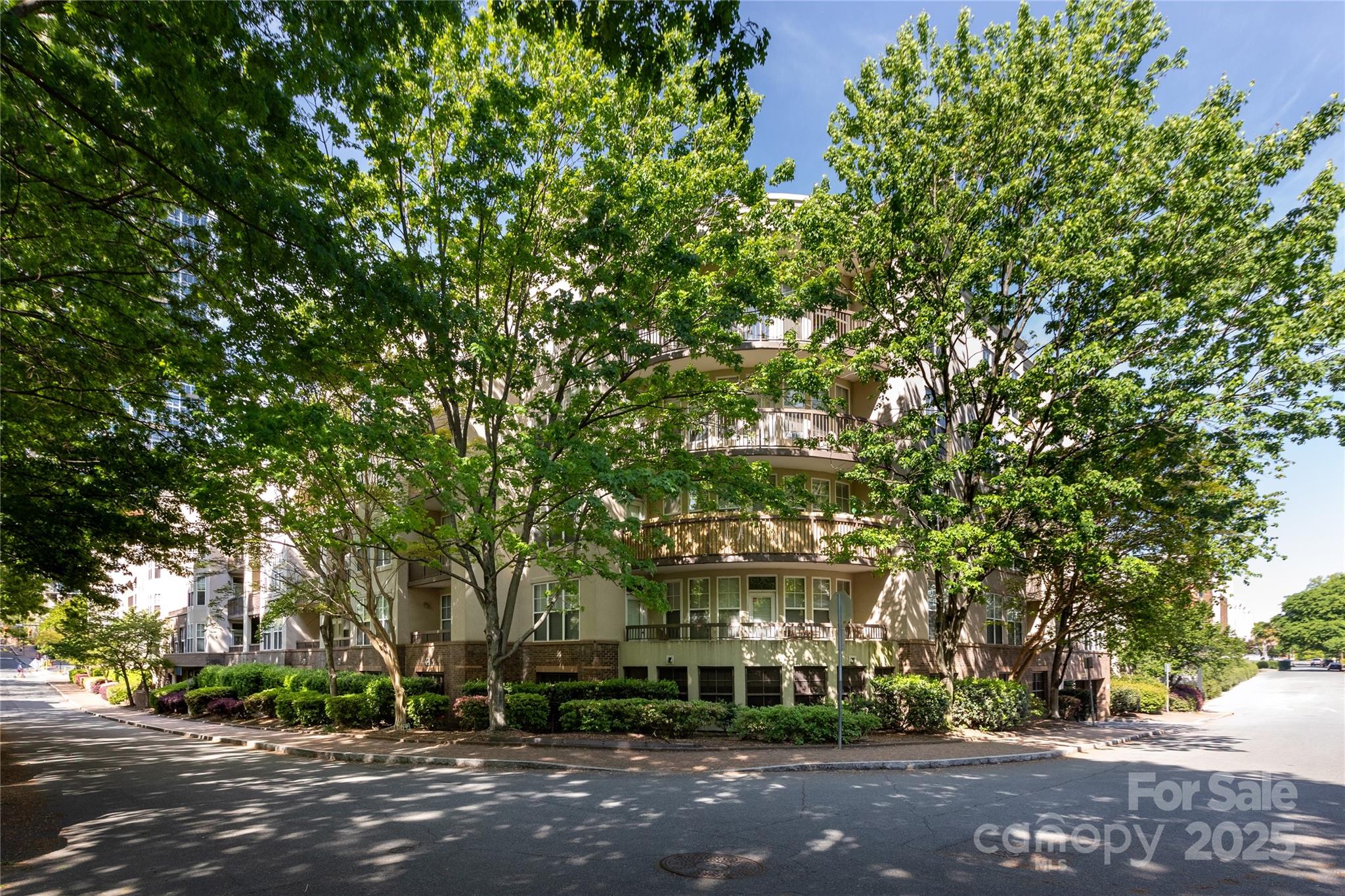 Park Plaza - Residential