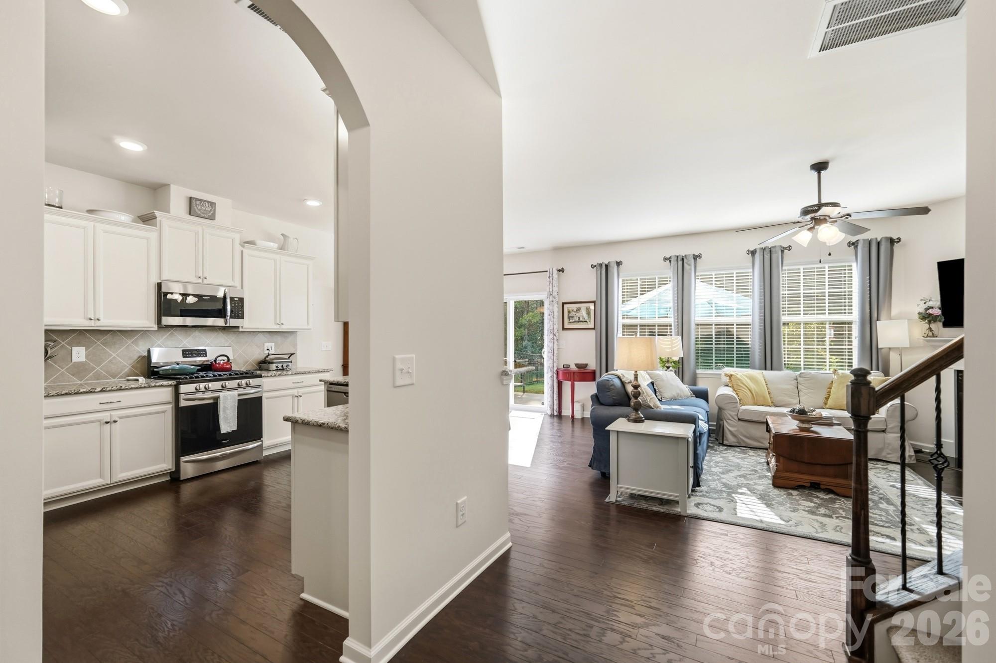 15931 Harbor Hill Drive