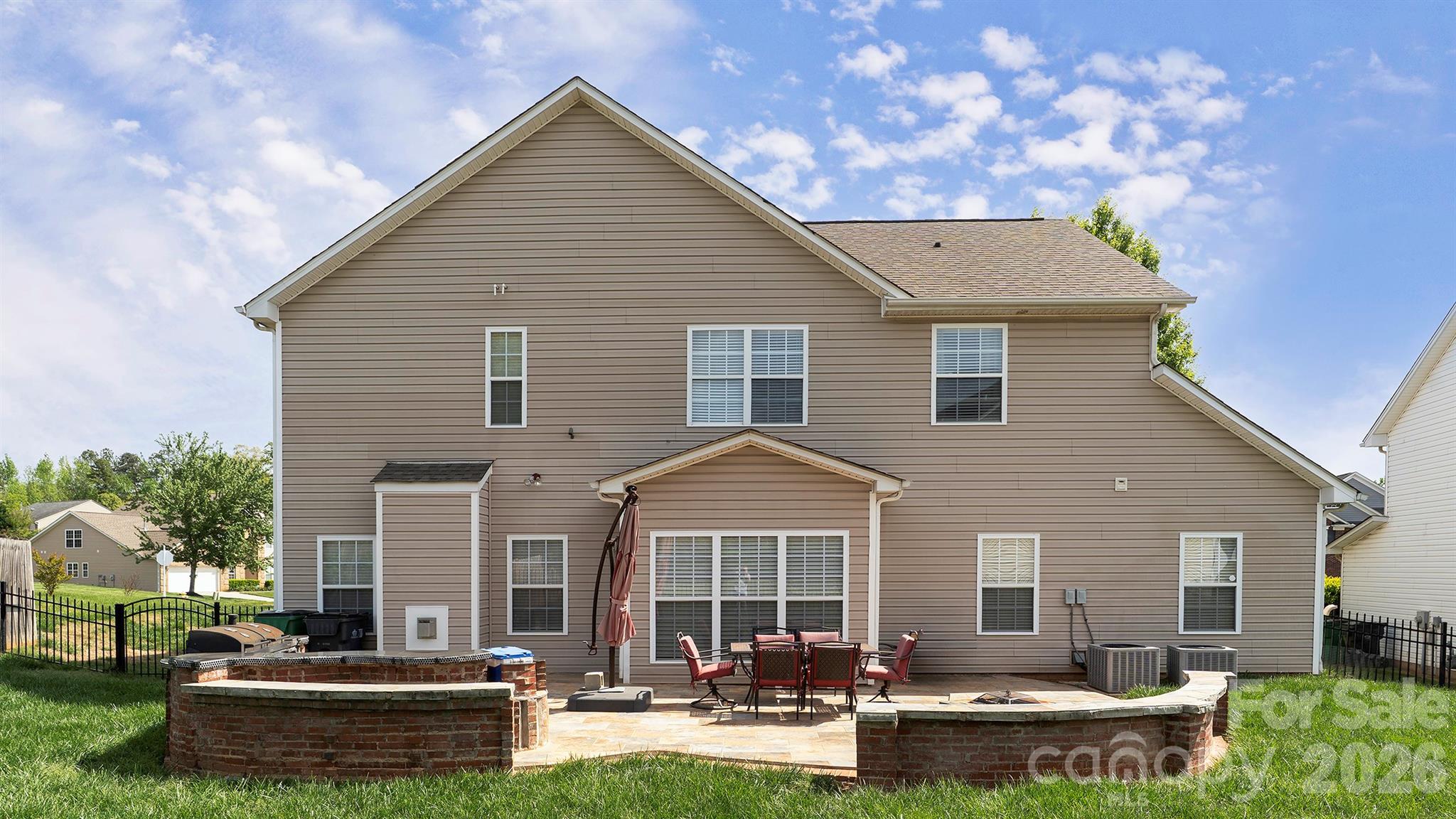 Old Stone Crossing - Residential