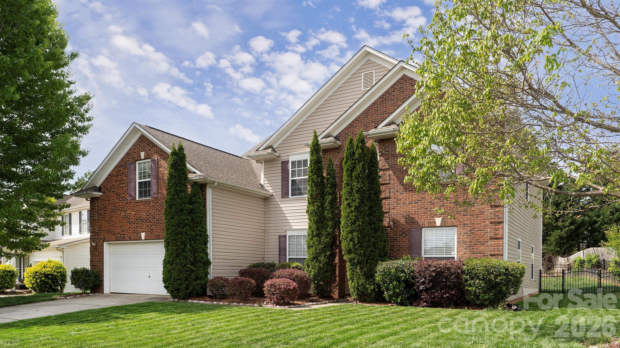 Old Stone Crossing - Residential