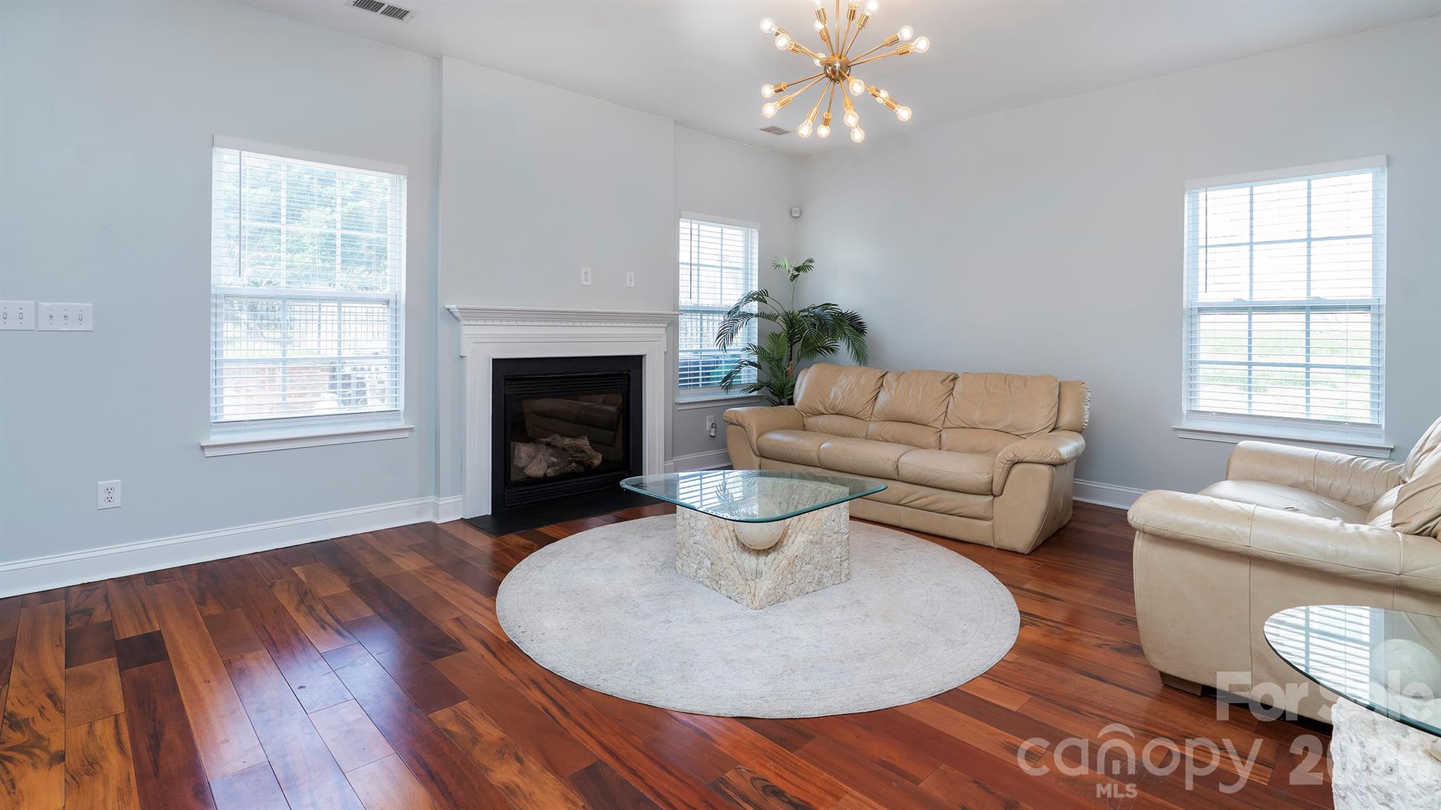 Old Stone Crossing - Residential