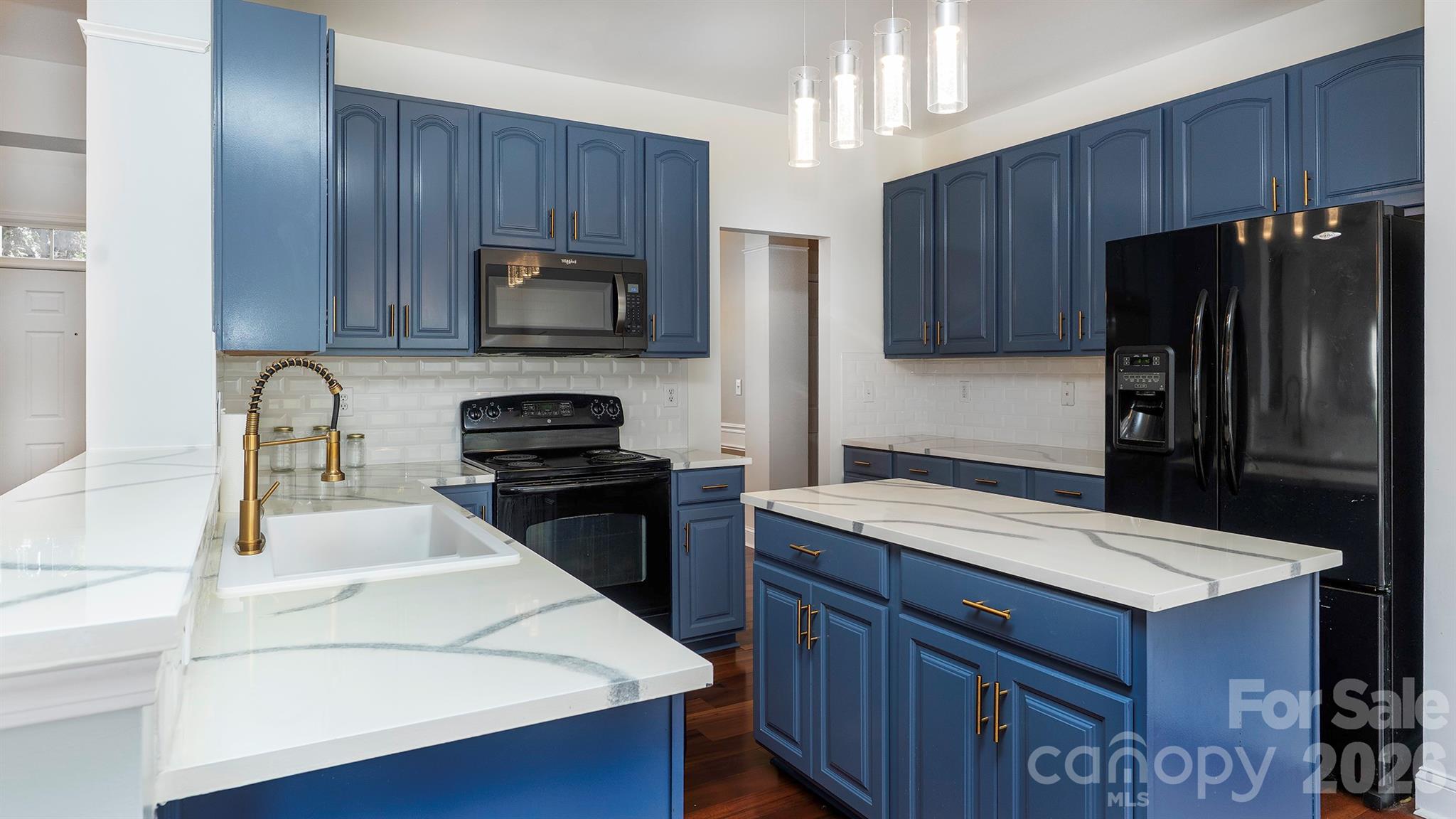 Old Stone Crossing - Residential