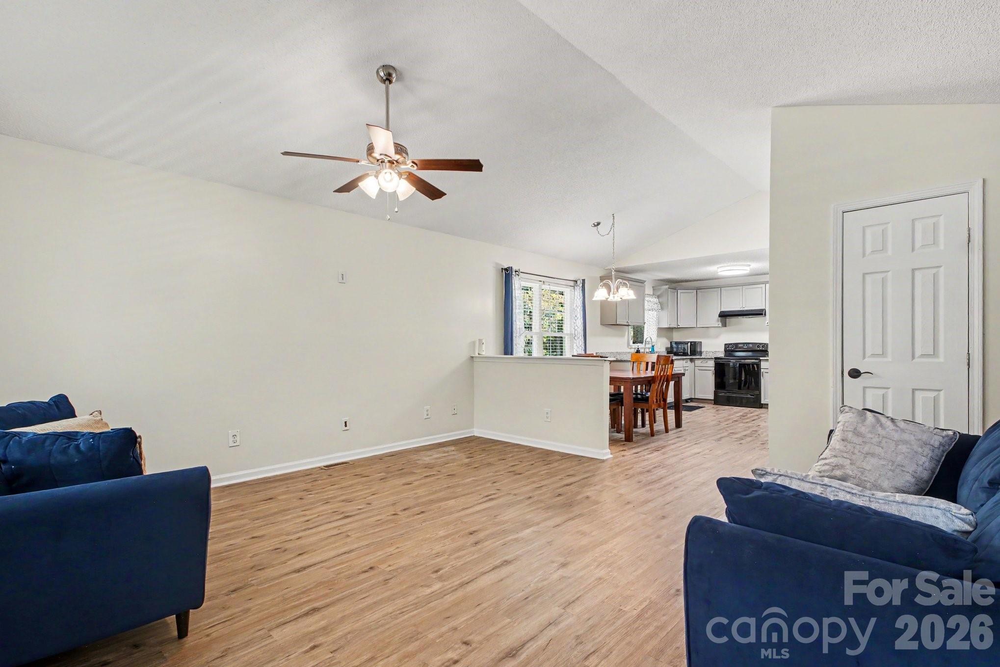 1560 Cambridge Heights Place NW