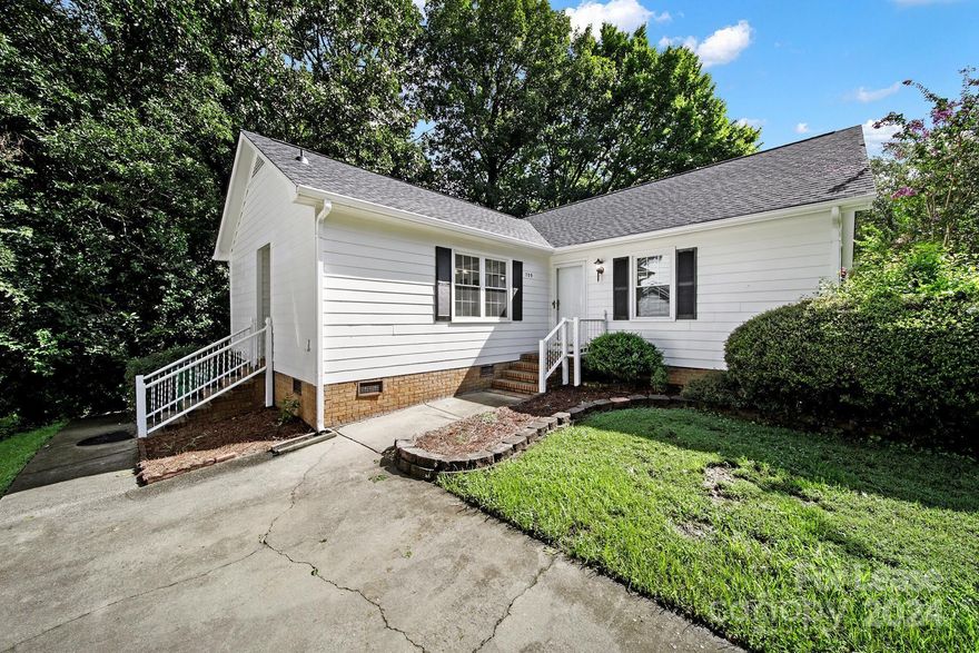 This lovely home boasts gorgeous hardwood pine floors, quartz counter tops and an oversized deck. Enjoy the great detail in this home with the custom kitchen cabinets, crown molding and mosaic tile back splash. A home this beautiful will not be around long!