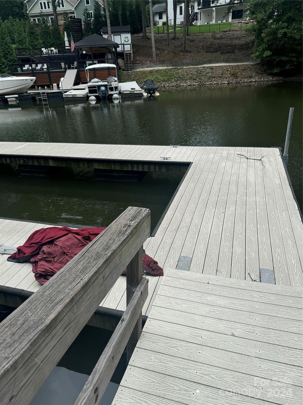 Mountain Creek - Land