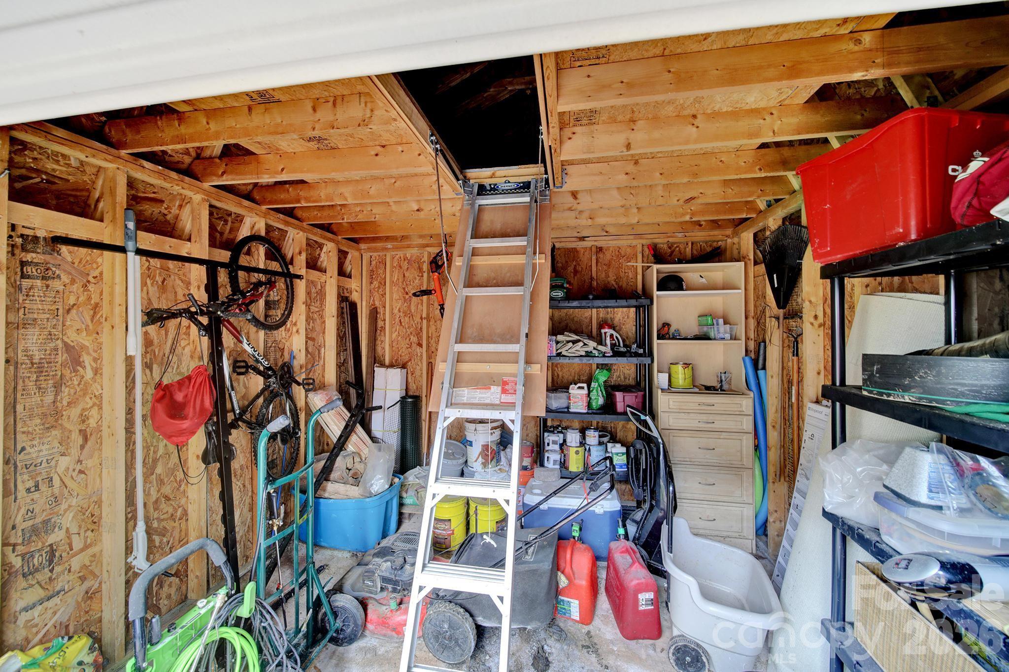 Wiltshire Manor - Residential