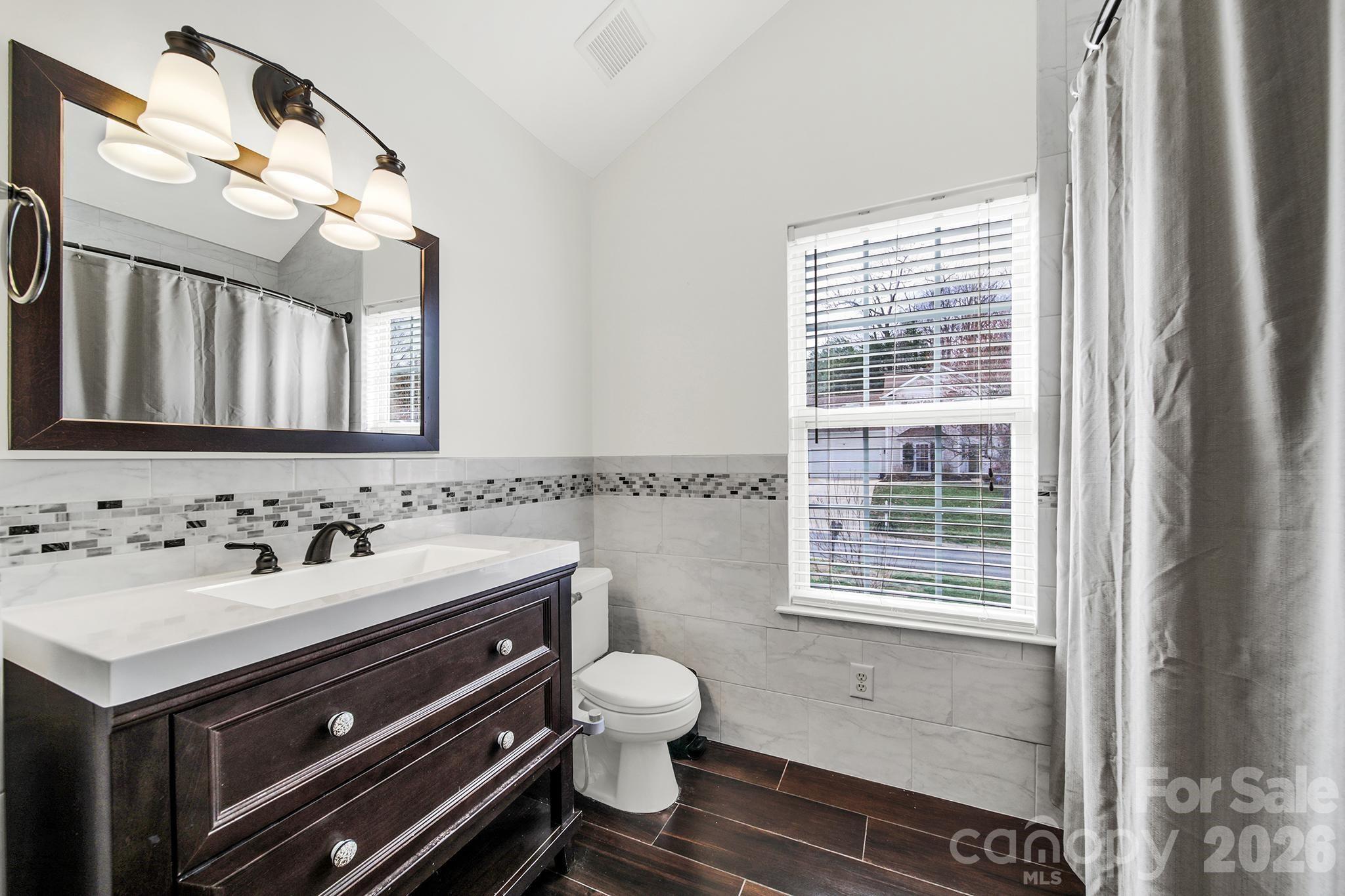 Wiltshire Manor - Residential