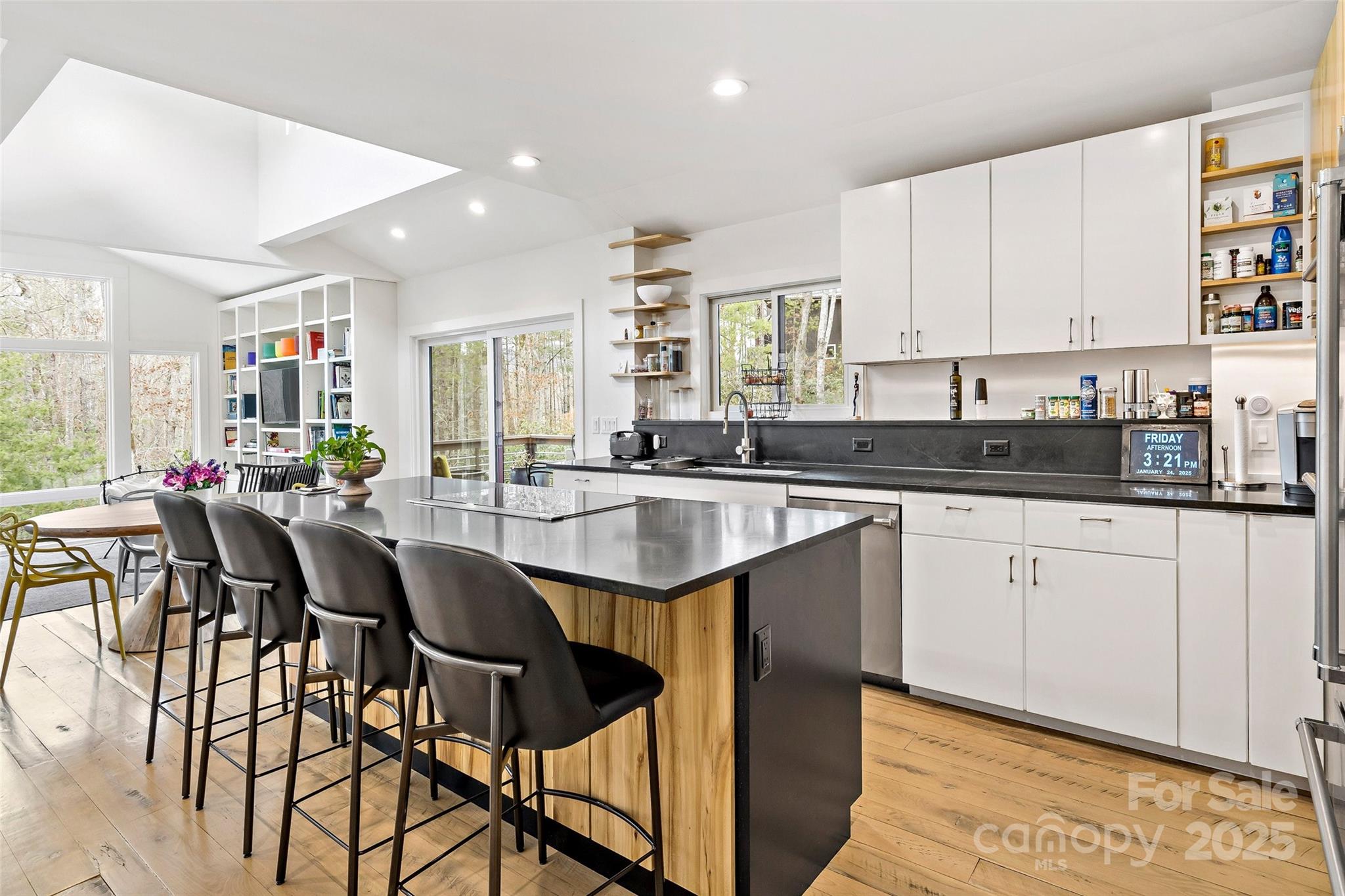 Sovereign Oaks - Residential