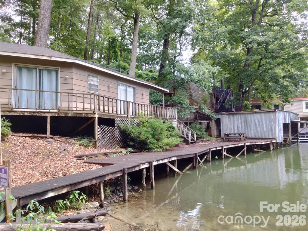 127 Rock Crest Cove